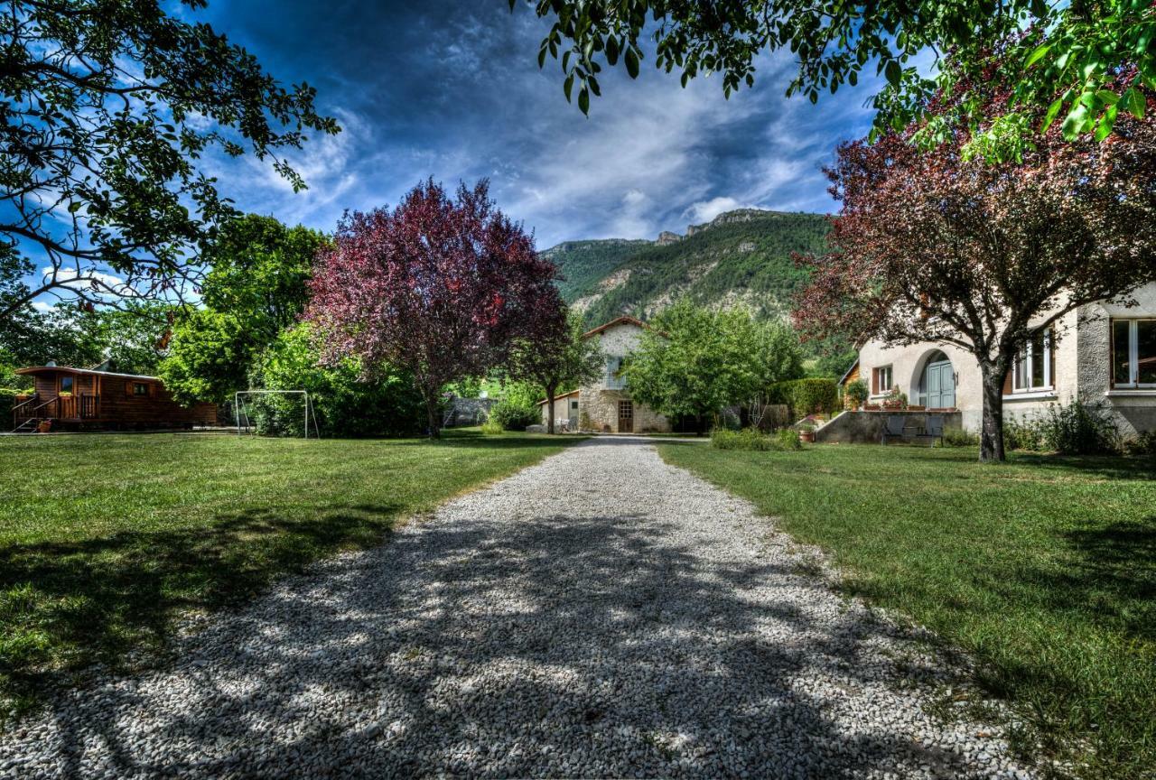 La Roulotte Villa Châtillon-en-Diois Exteriör bild